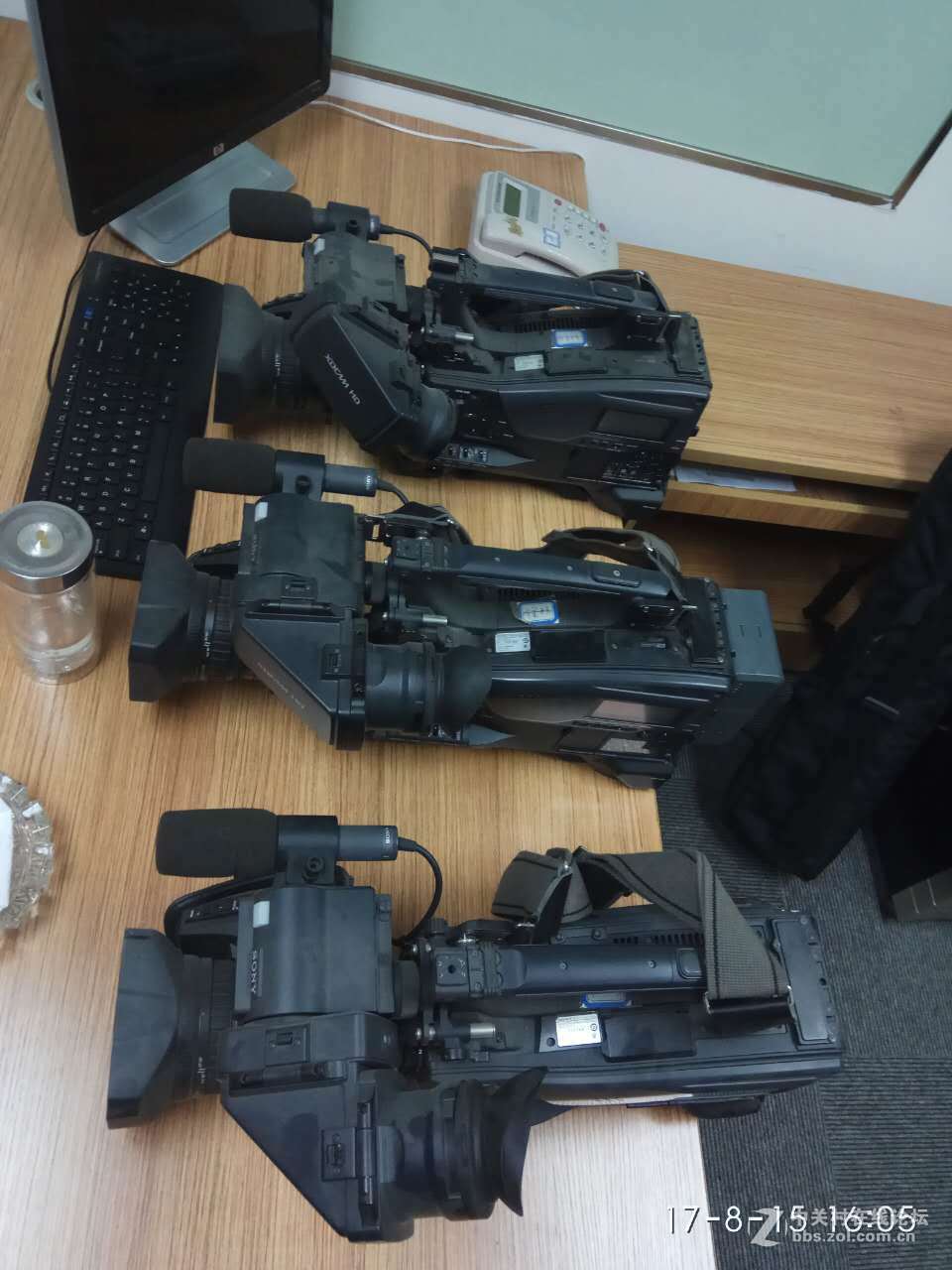 想知道一下这个是索尼的哪个型号，知道的说一下！