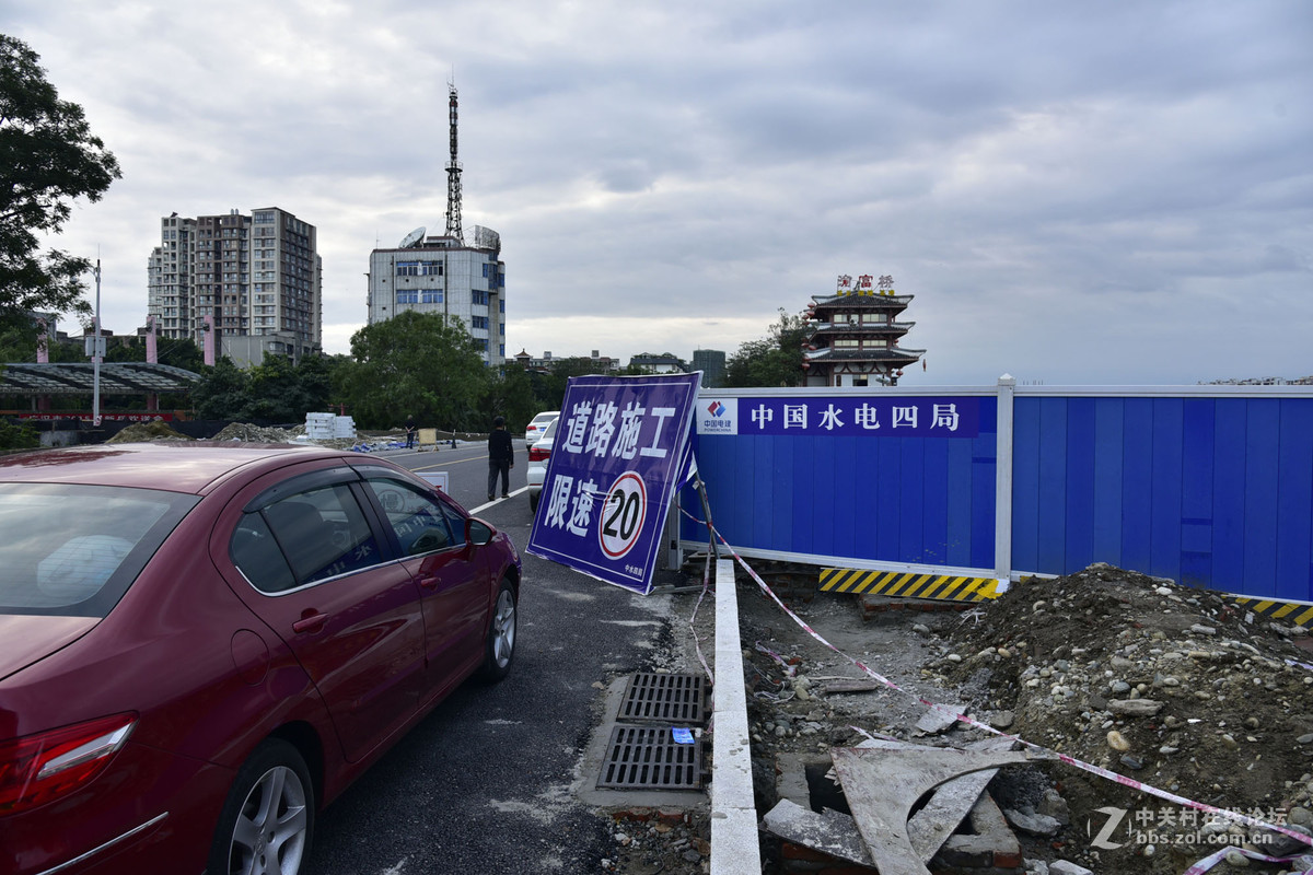 建设中的广汉廊桥2015-9-17