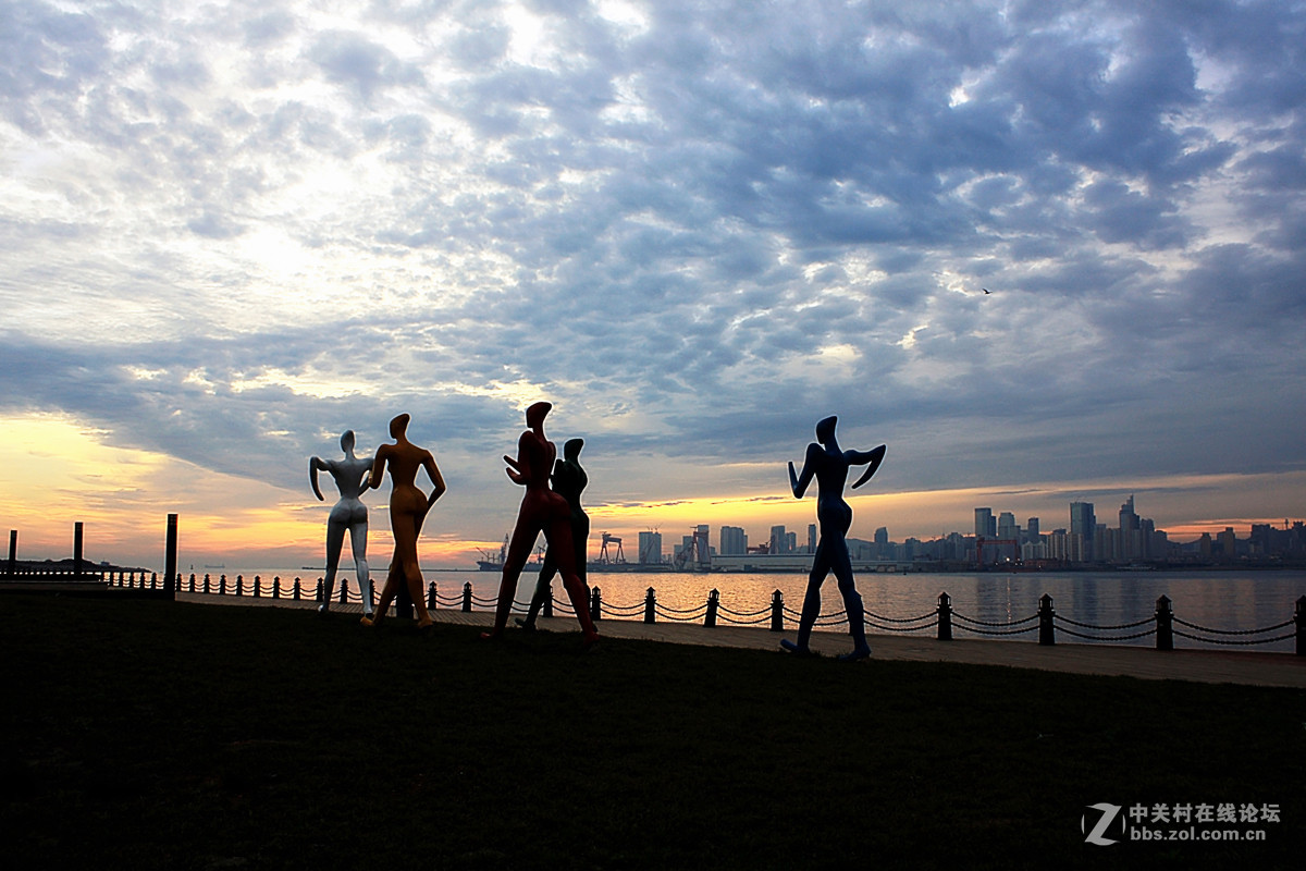“钻石湾晨曲”