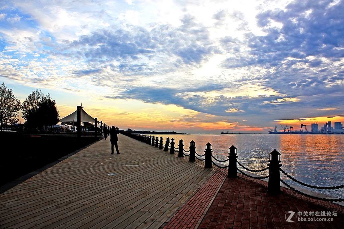 “钻石湾晨曲”