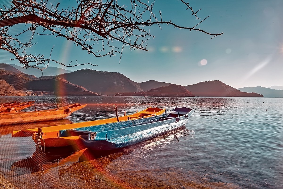 寂静的泸沽湖   （二）