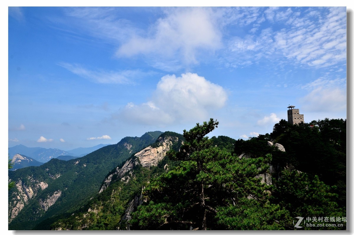 天堂寨纪行——山峦耸翠，白云飘逸，巨石突兀，寨堡静立