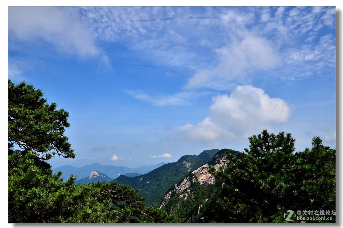 天堂寨纪行——山峦耸翠，白云飘逸，巨石突兀，寨堡静立