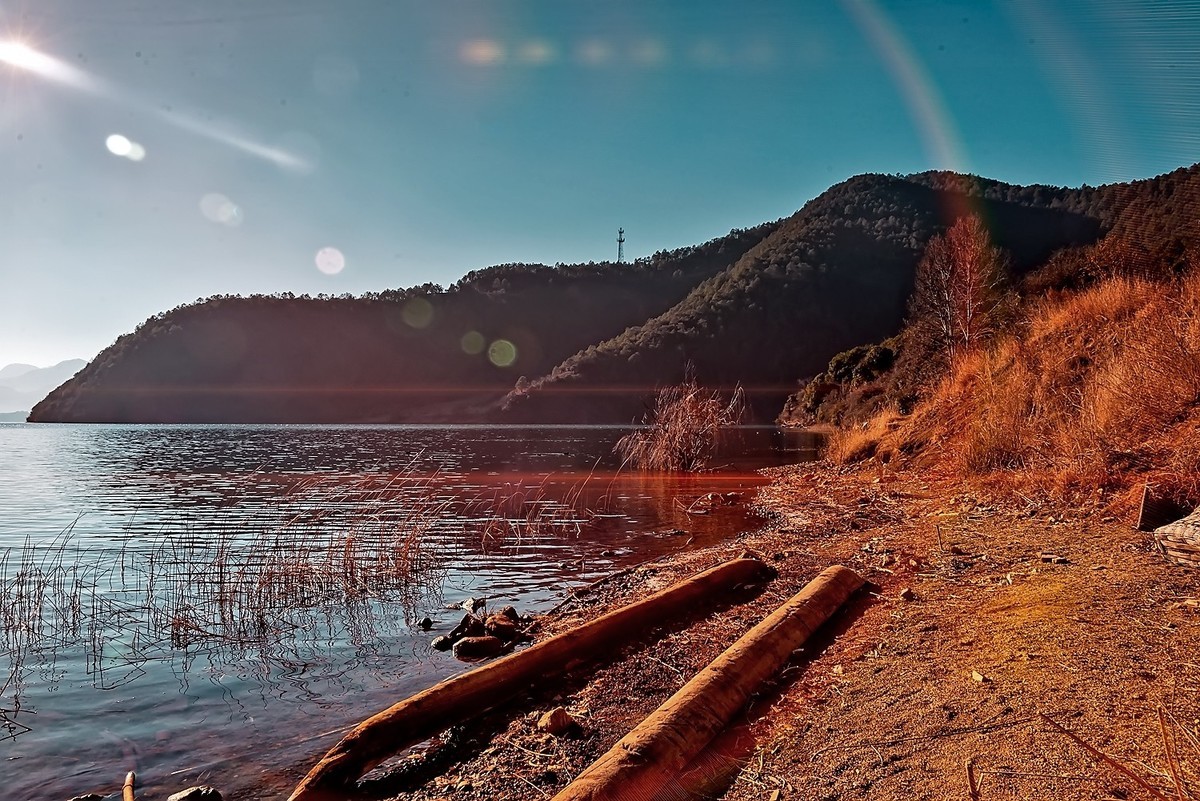 寂静的泸沽湖   （二）