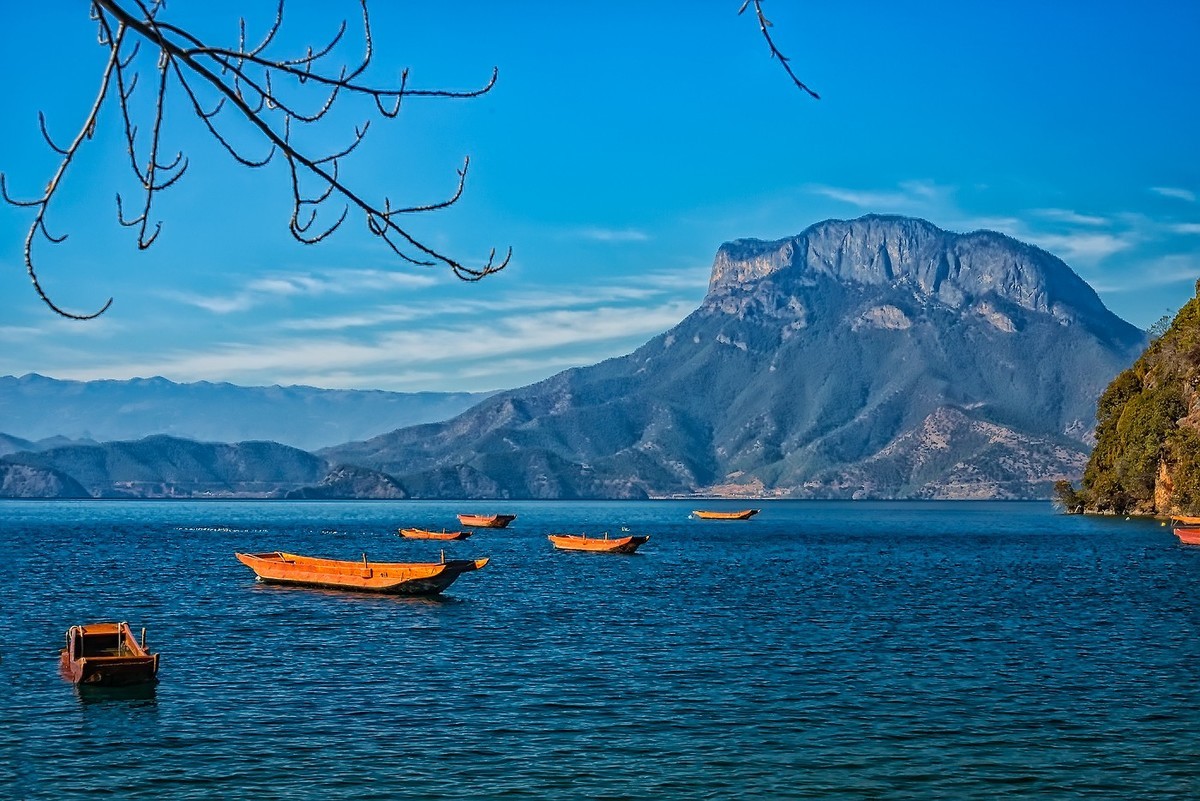 寂静的泸沽湖   （二）