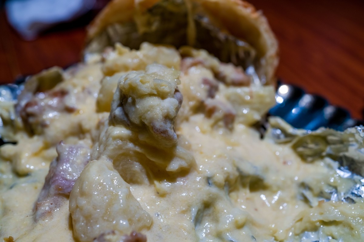 a7Rm4+Zeiss Batis 40mm F 2.0 CF ( 泰式餐厅抓拍分享 )