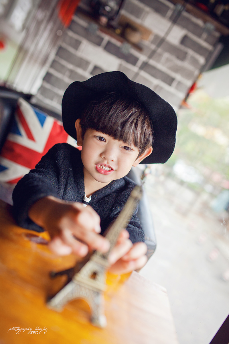 帅气小正太变装韩国欧巴.