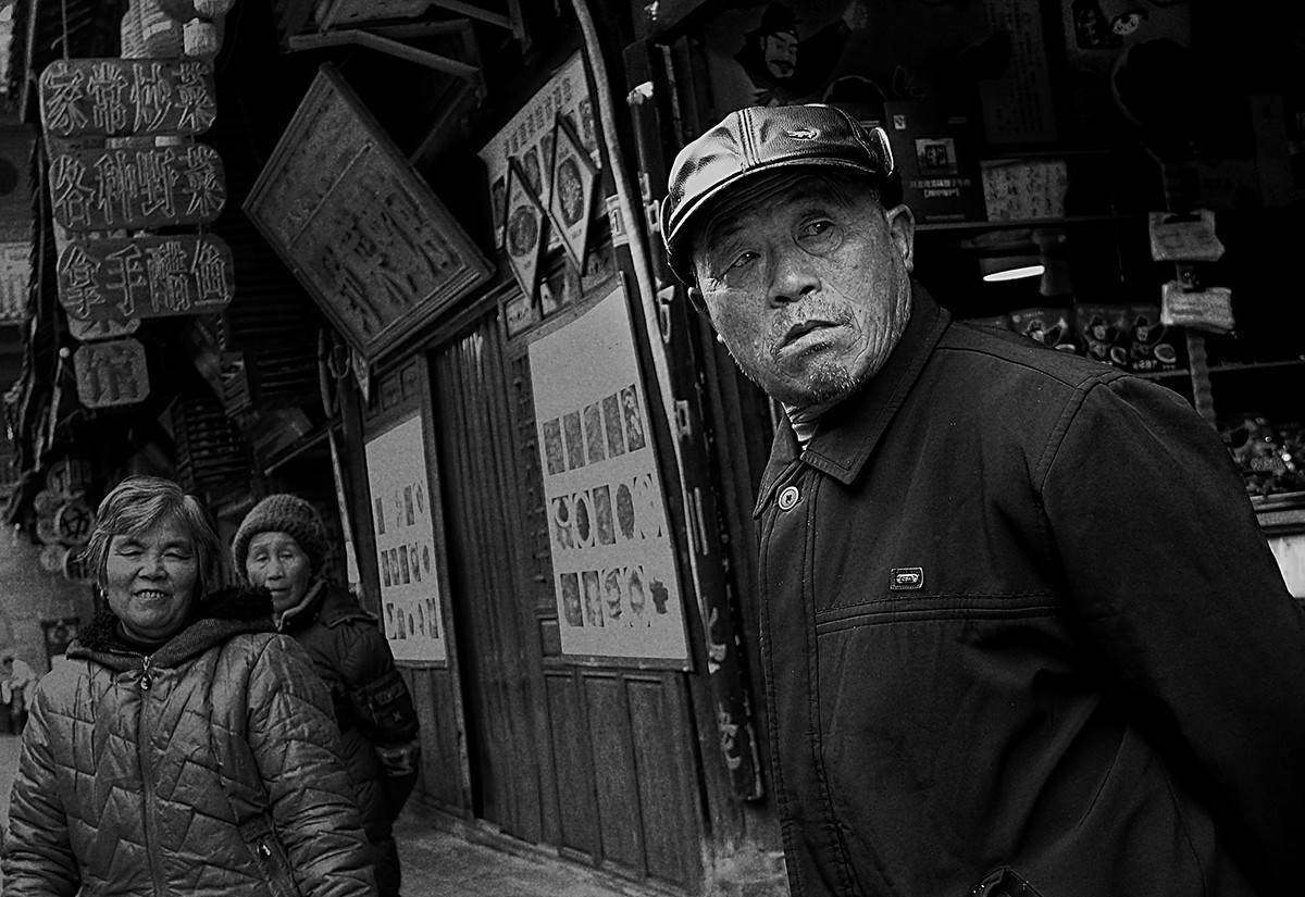 一组黑白街拍片子