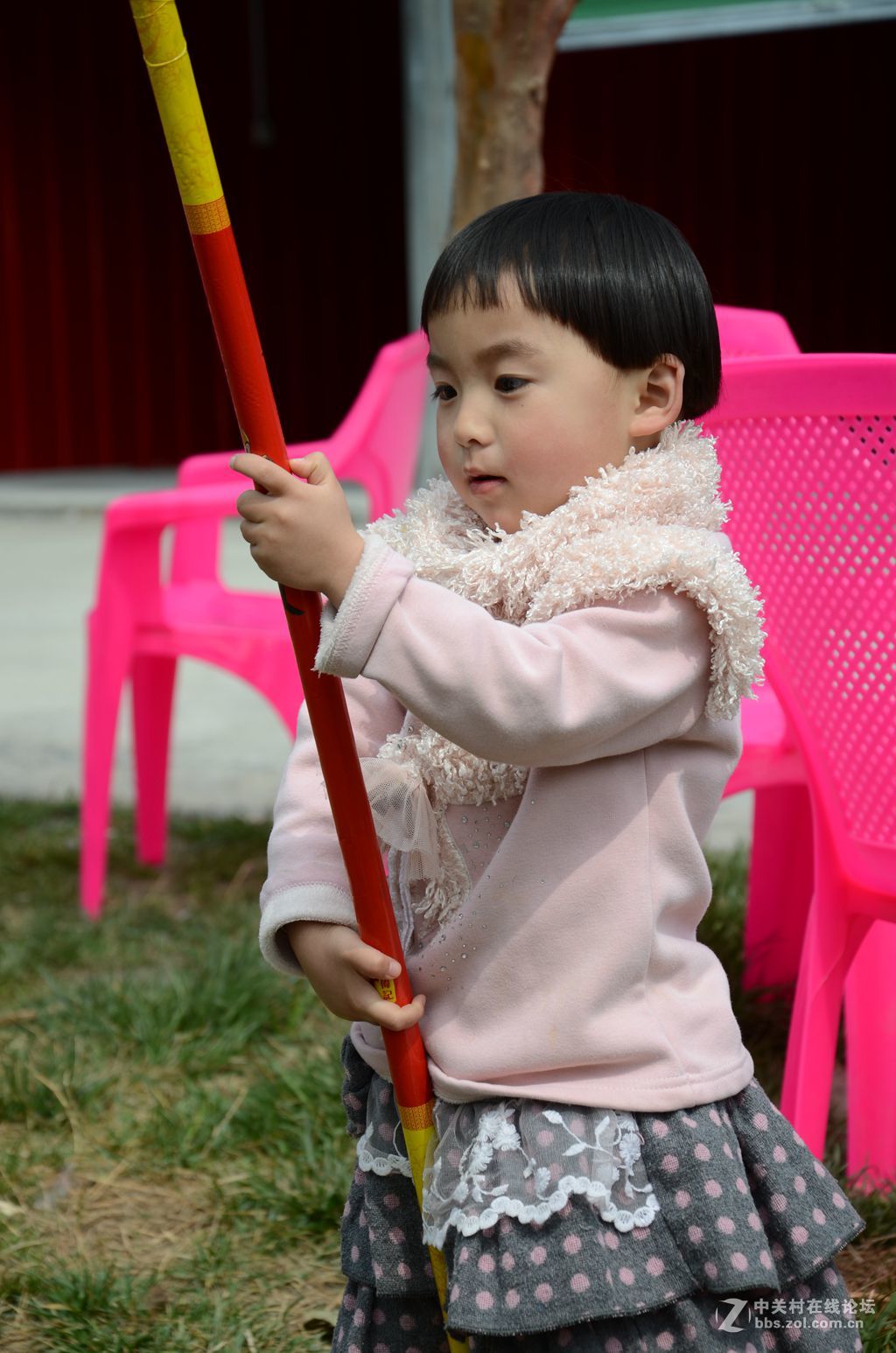 最忆岛欣然玩金箍棒