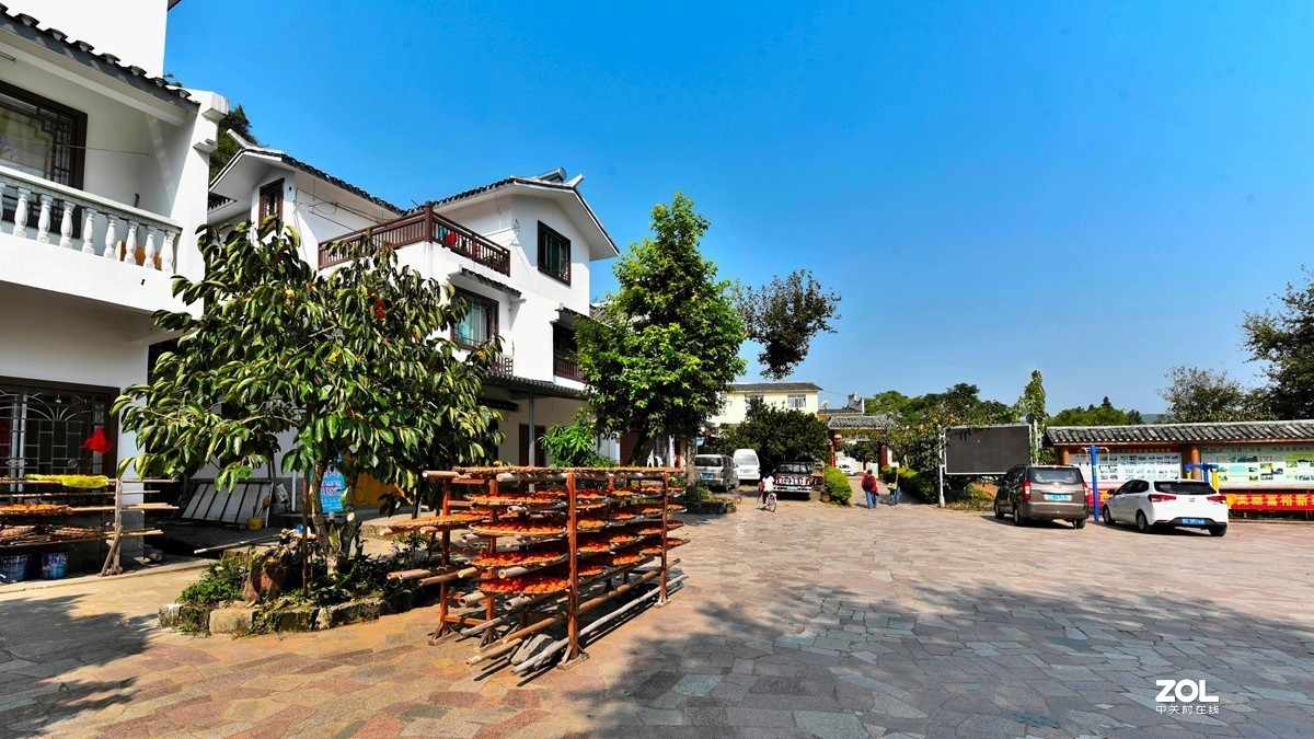 恭城莲花镇红岩村村民居房