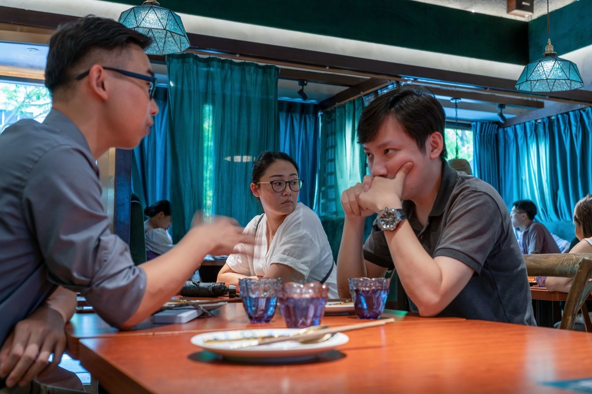 a7Rm4+Zeiss Batis 40mm F 2.0 CF ( 泰式餐厅抓拍分享 )