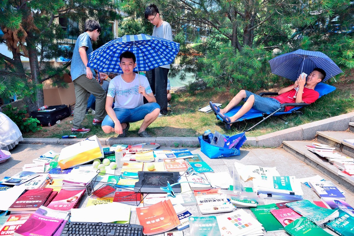 致敬毕业季-中国矿大跳蚤市场纪实（旭中冰雪）