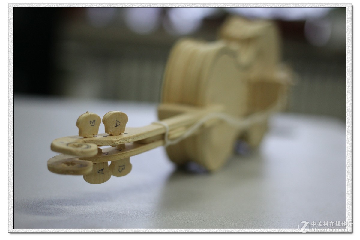 一组木制小手工拍摄