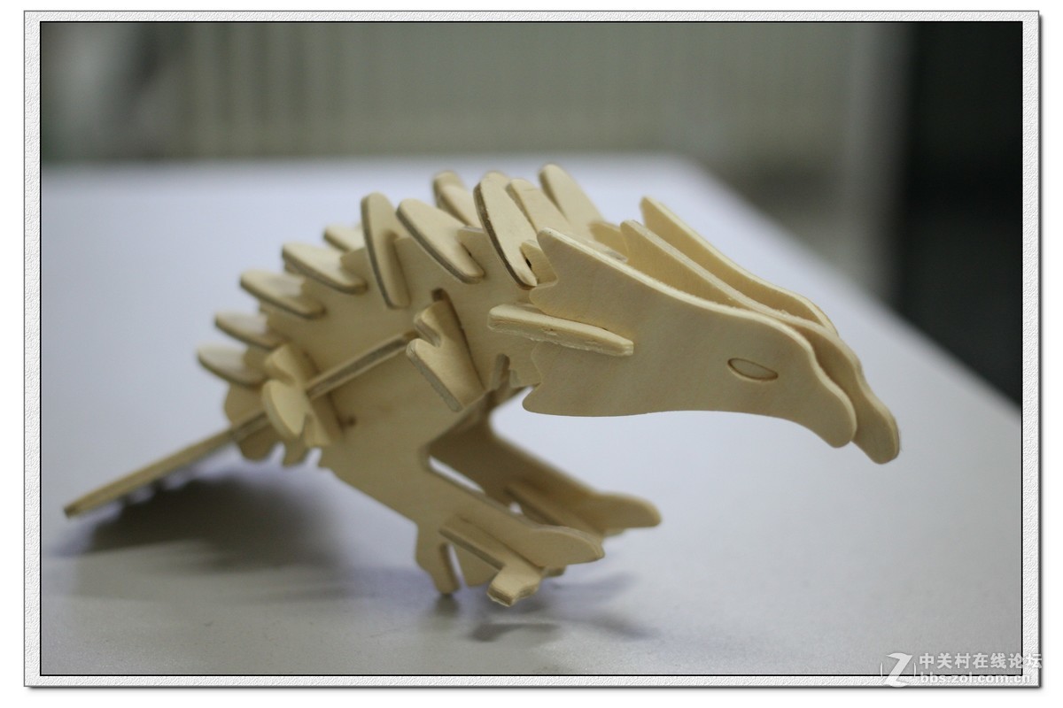 一组木制小手工拍摄