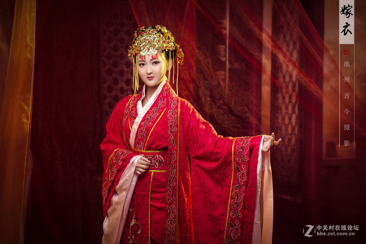 最美中国风 ｜ 凤冠霞帔