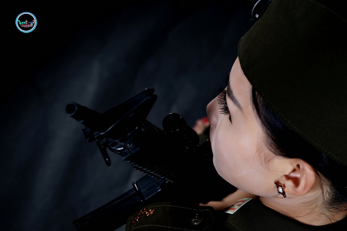 【国军酷女】 ----雅莉