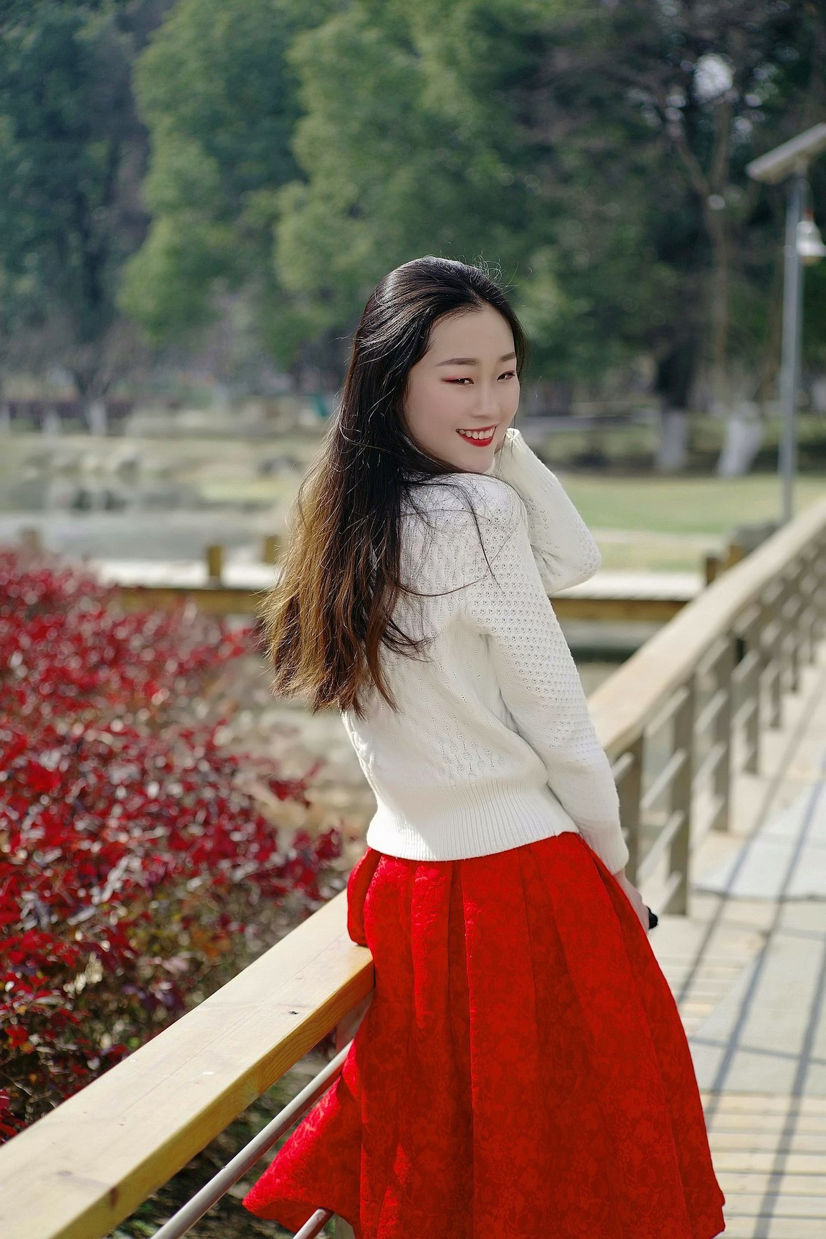 环境人像外拍----林中佳丽!