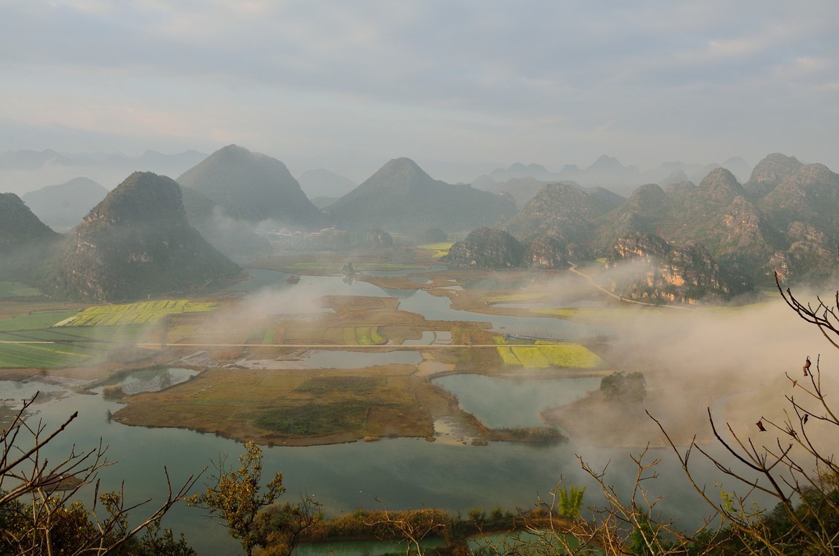 云南普者黑喀斯特地貌非常漂亮的地方