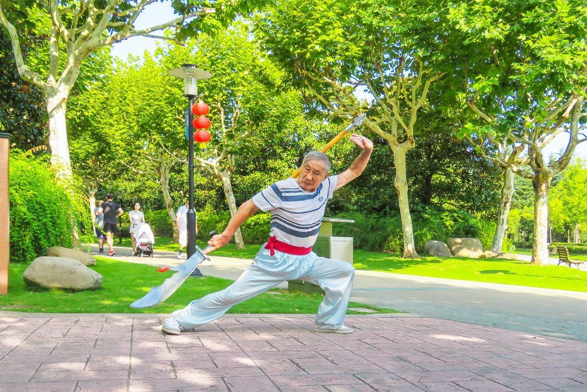 20180810老汉舞刀