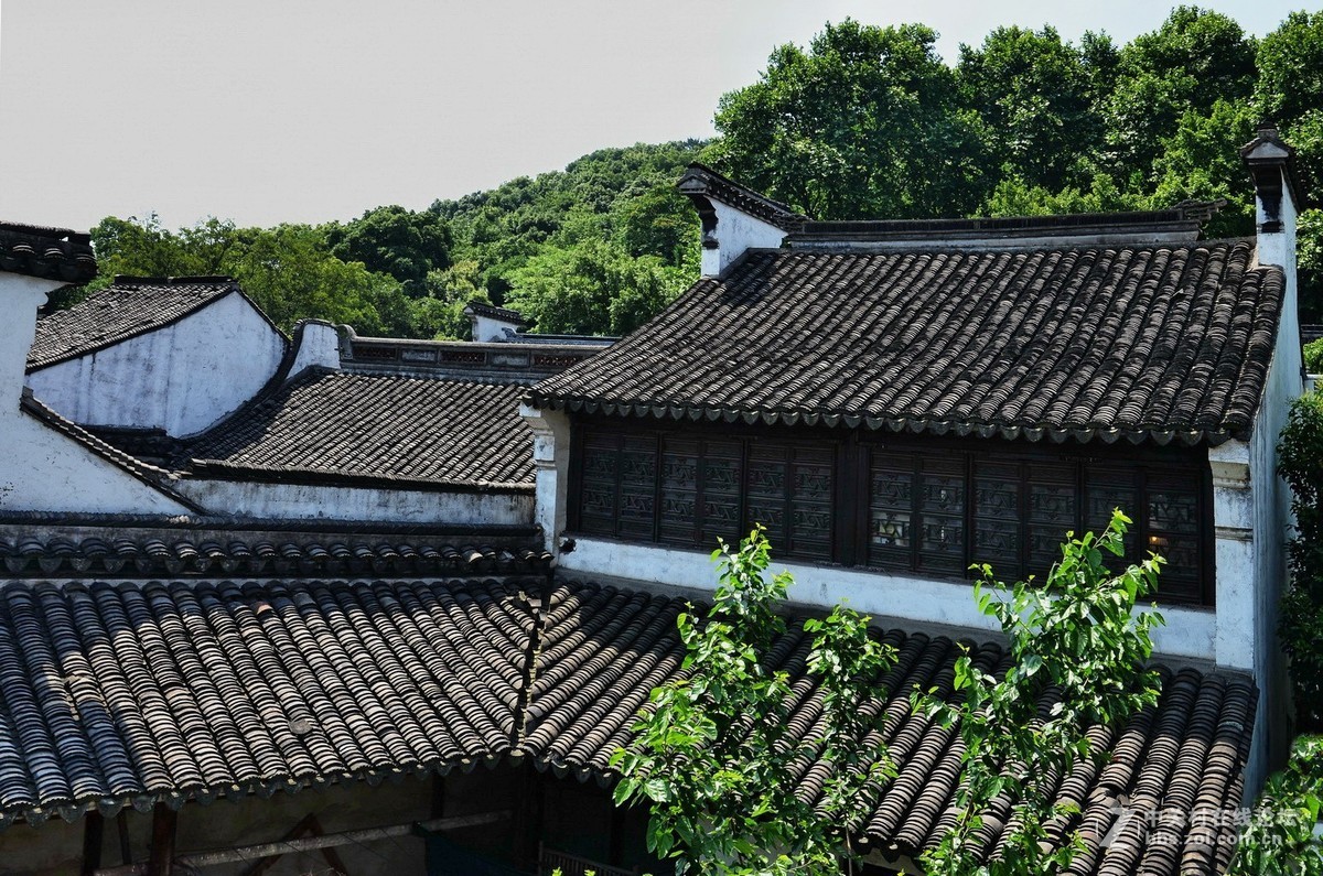 白墙青瓦马头墙