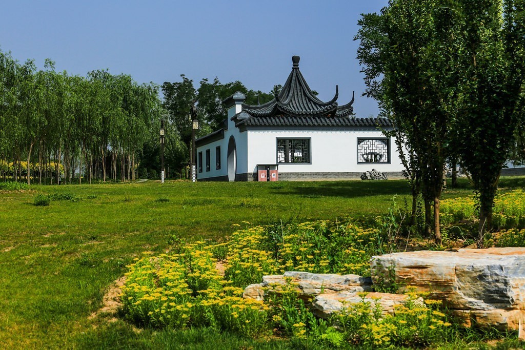 桑干河畔的园林建筑-------丁玲写作的地方