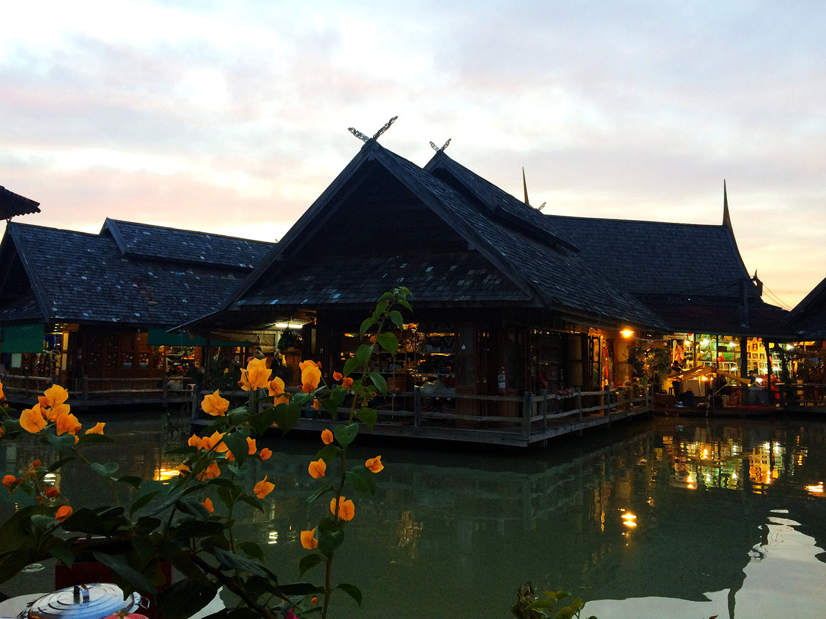 芭堤雅水上市场/杜拉拉升职记拍摄场景