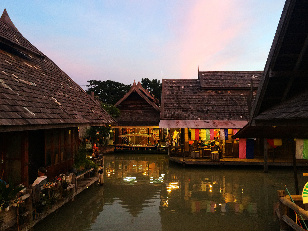 芭堤雅水上市场/杜拉拉升职记拍摄场景