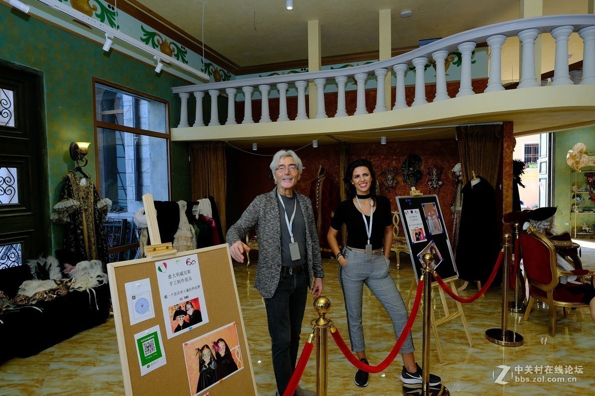 浏阳姊妹花、西班牙热舞、精彩纷呈灯光秀：长沙华谊兄弟电影小镇!