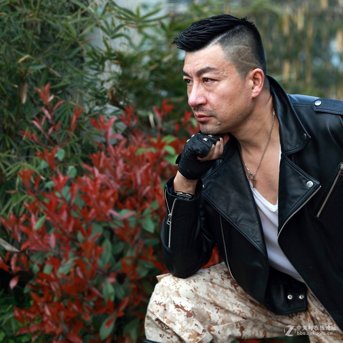 上海大众乐团男高音独唱演员王庆伟