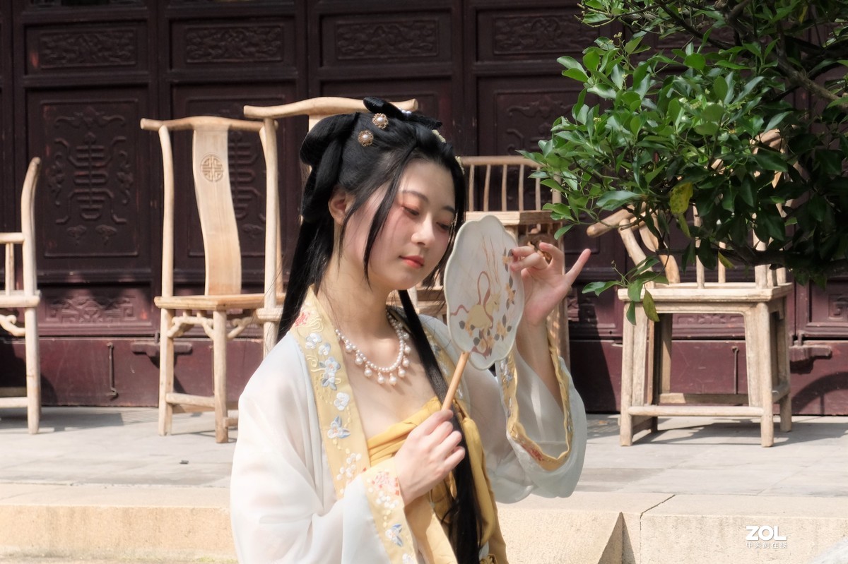 【邻家女孩】——摄于上海桂林公园