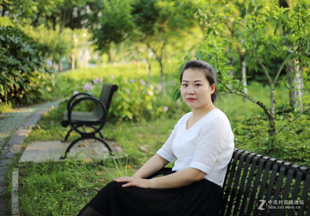 70d小痰盂拍的人像