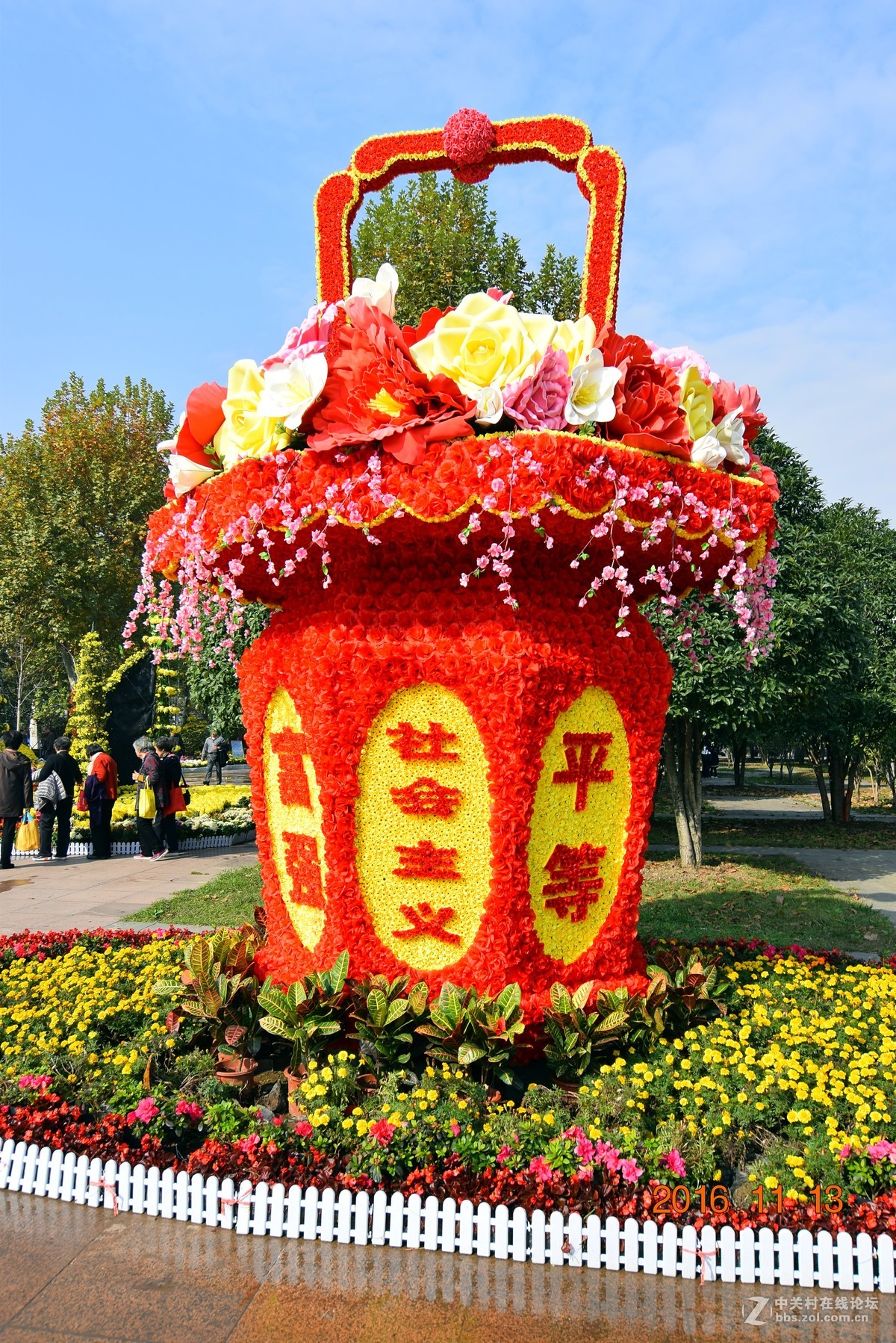 汉口江滩观菊展