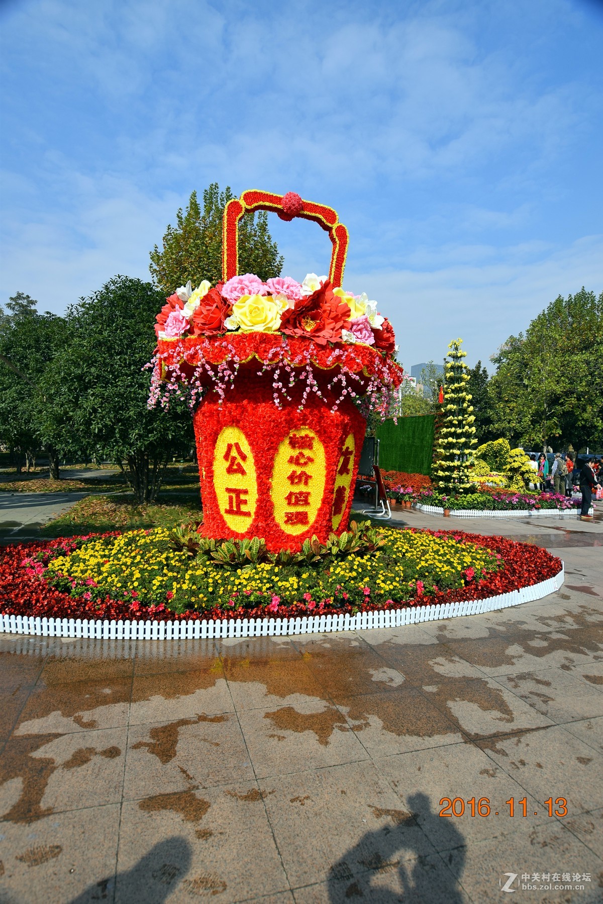 汉口江滩观菊展