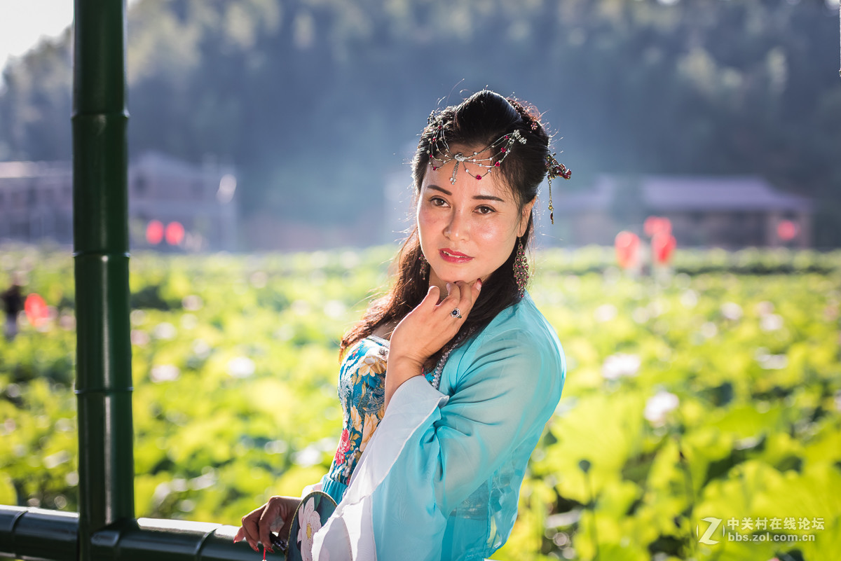 荷塘边学拍人像