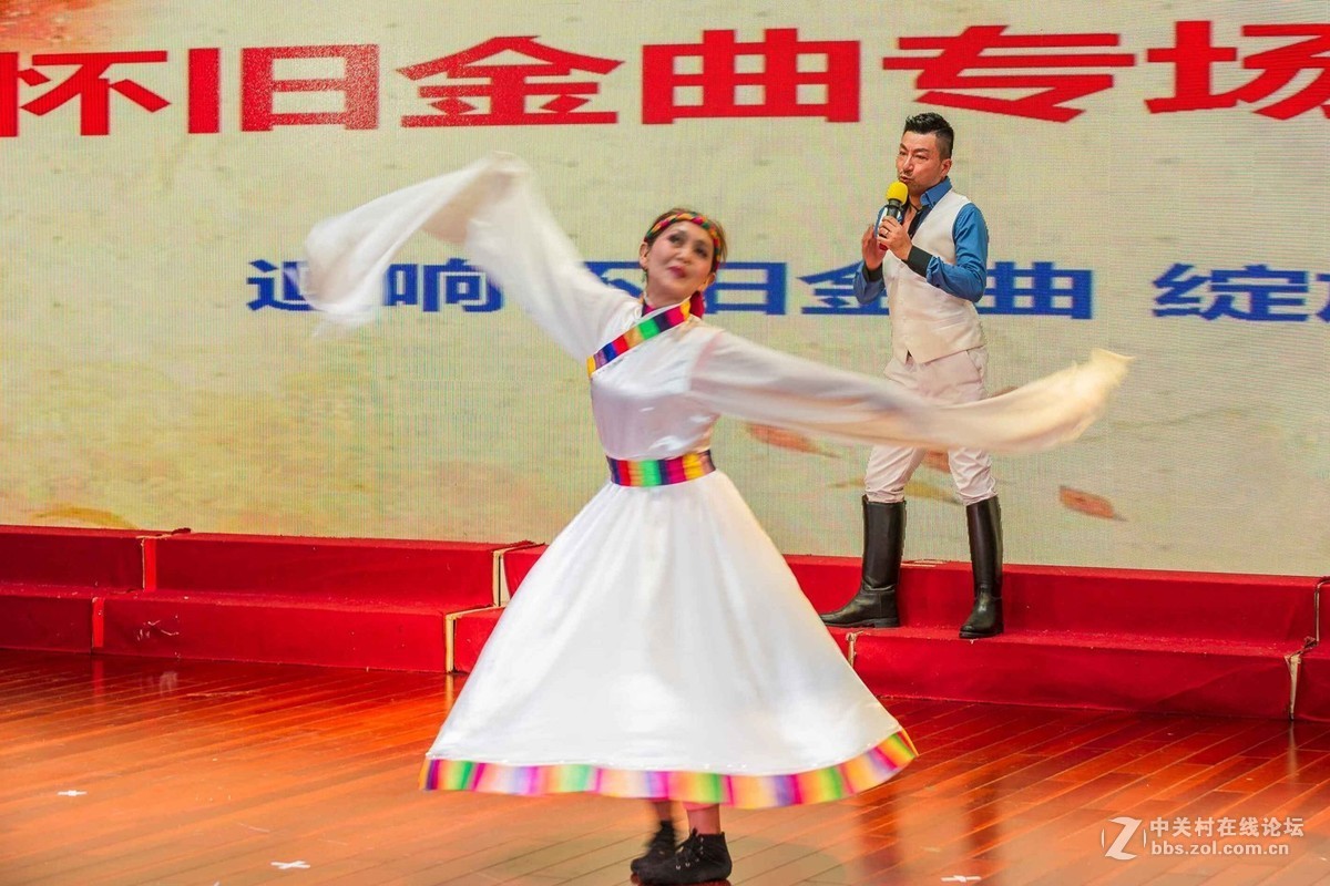 上海大众乐团男高音独唱演员王庆伟