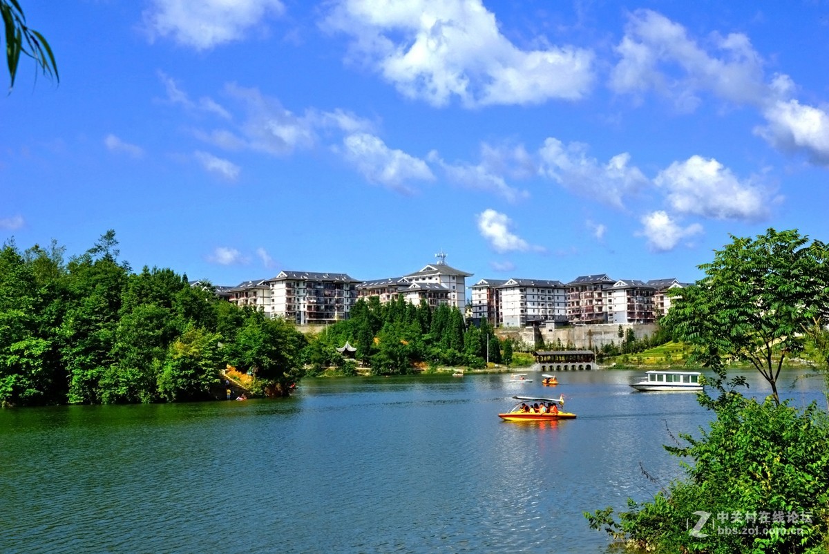 重庆石柱月亮湖