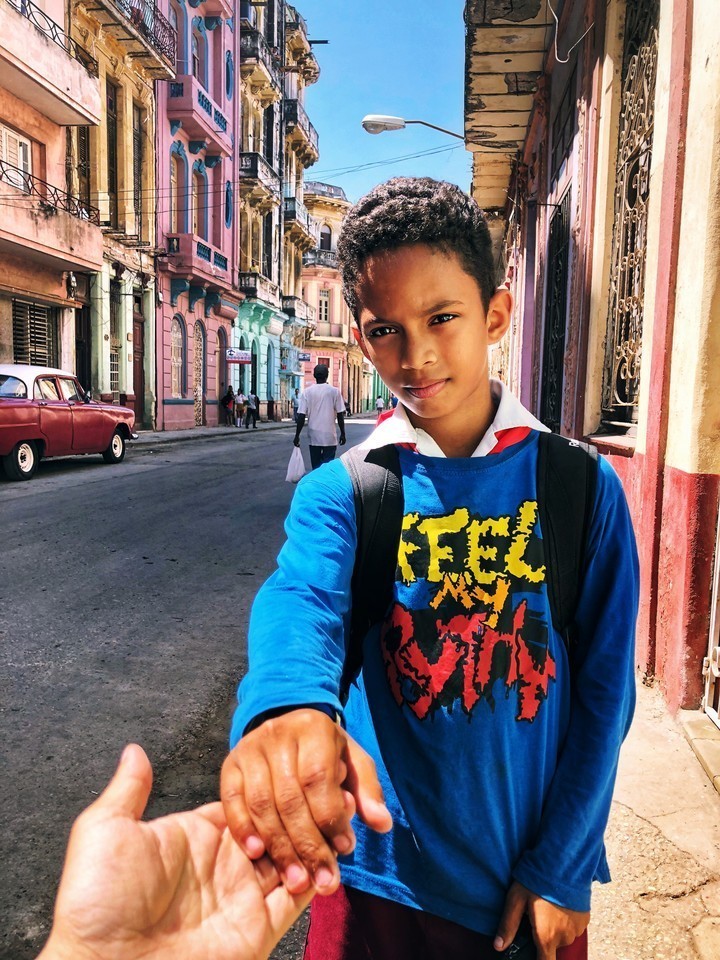 【Me蜂】《你好，古巴！》全程第一人称手机自命题游记拍摄！