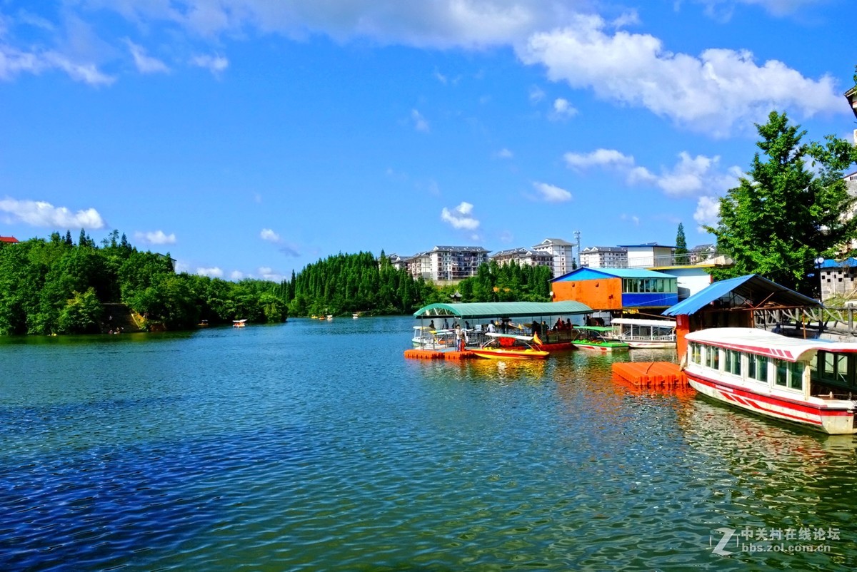 重庆石柱月亮湖