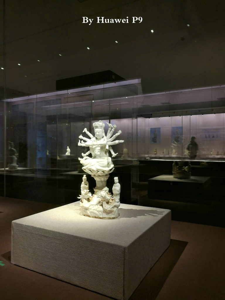 观照自在菩萨造像展