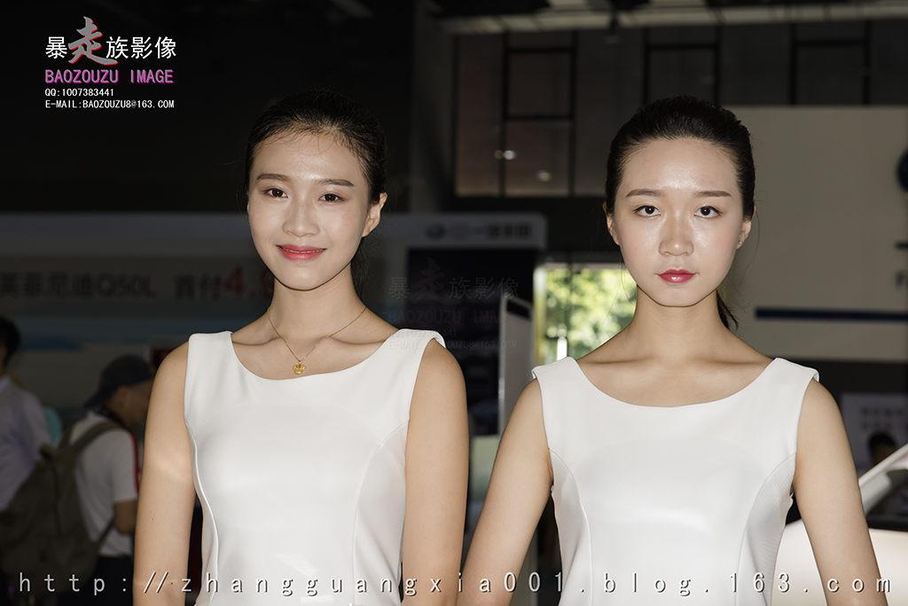 2016广州进口·豪车展上的车模、前台、舞女