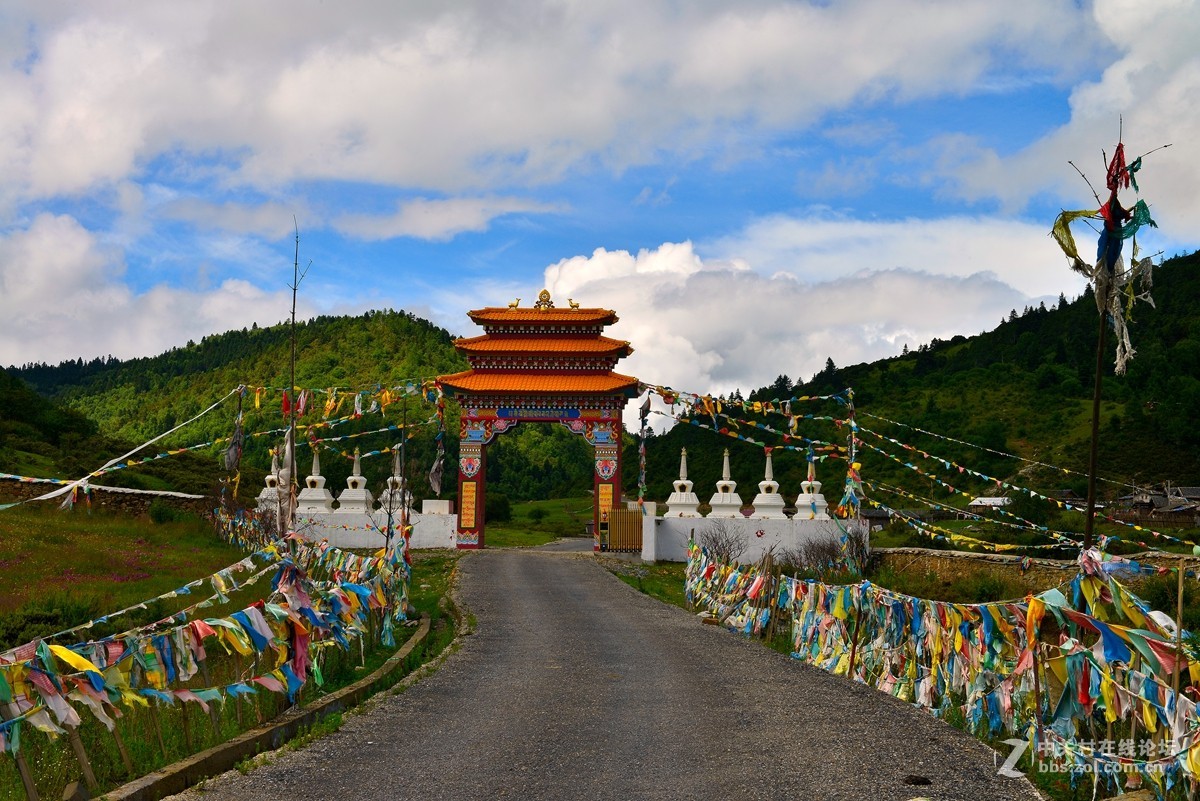 35天西行漫记木里王国之康坞大寺1