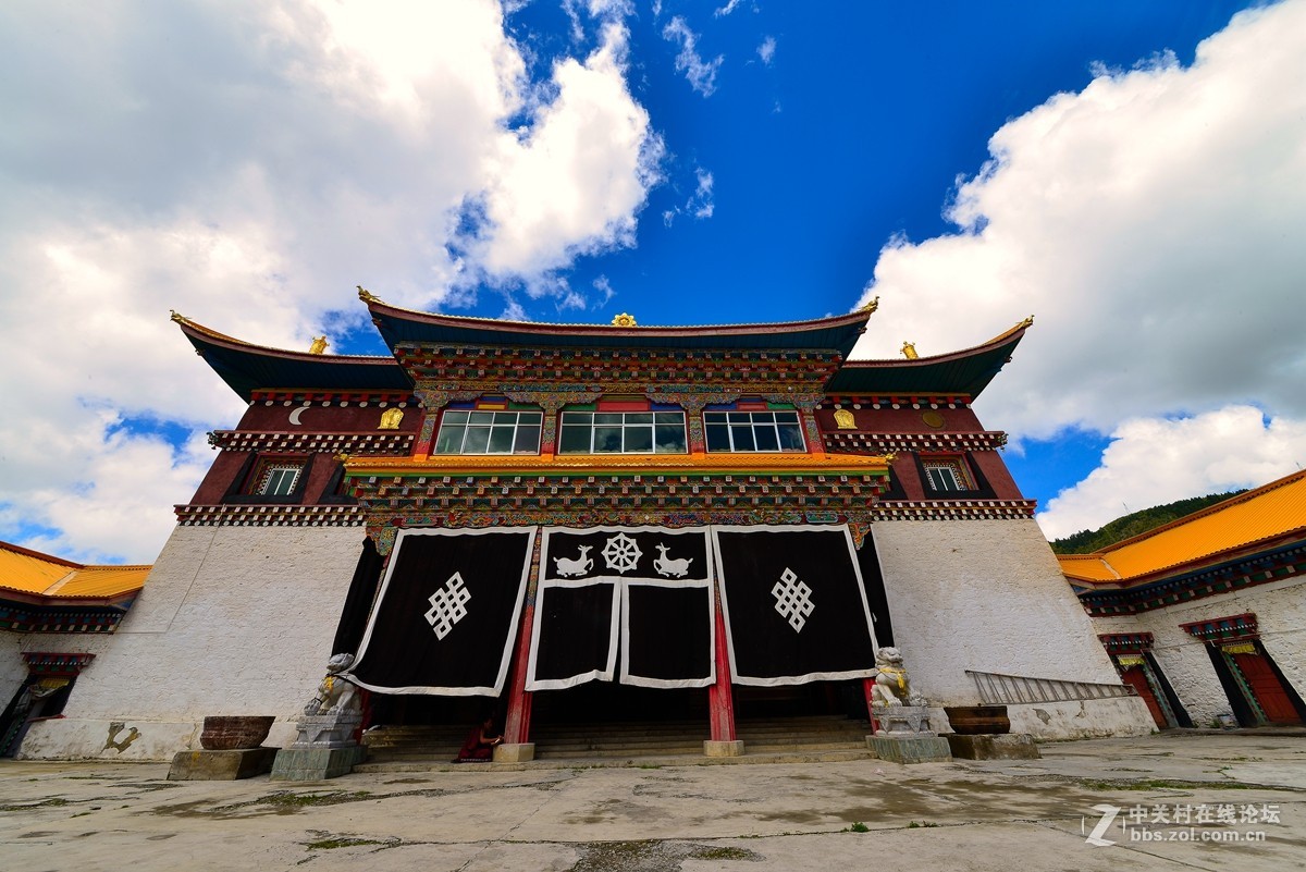 35天西行漫记木里王国之康坞大寺1