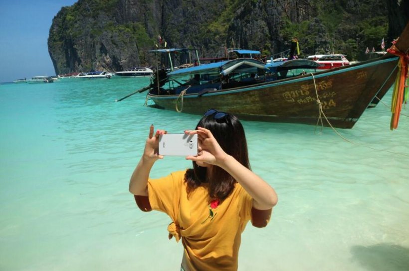 带着华硕zenfone 3灵智自驾普吉岛第二日——佛国古寺惊世美丽，碧海沙滩享浪漫夏日