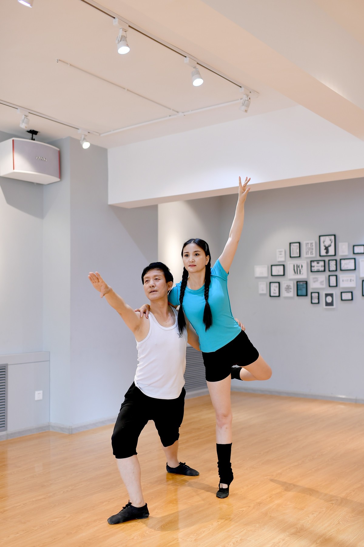 舞者（一代芳华青春永存）