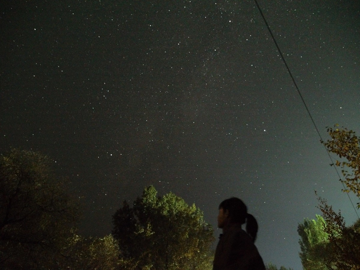 喇叭沟门的银河(没有后处理，和别人拍的差距太大，有经验的请指教)