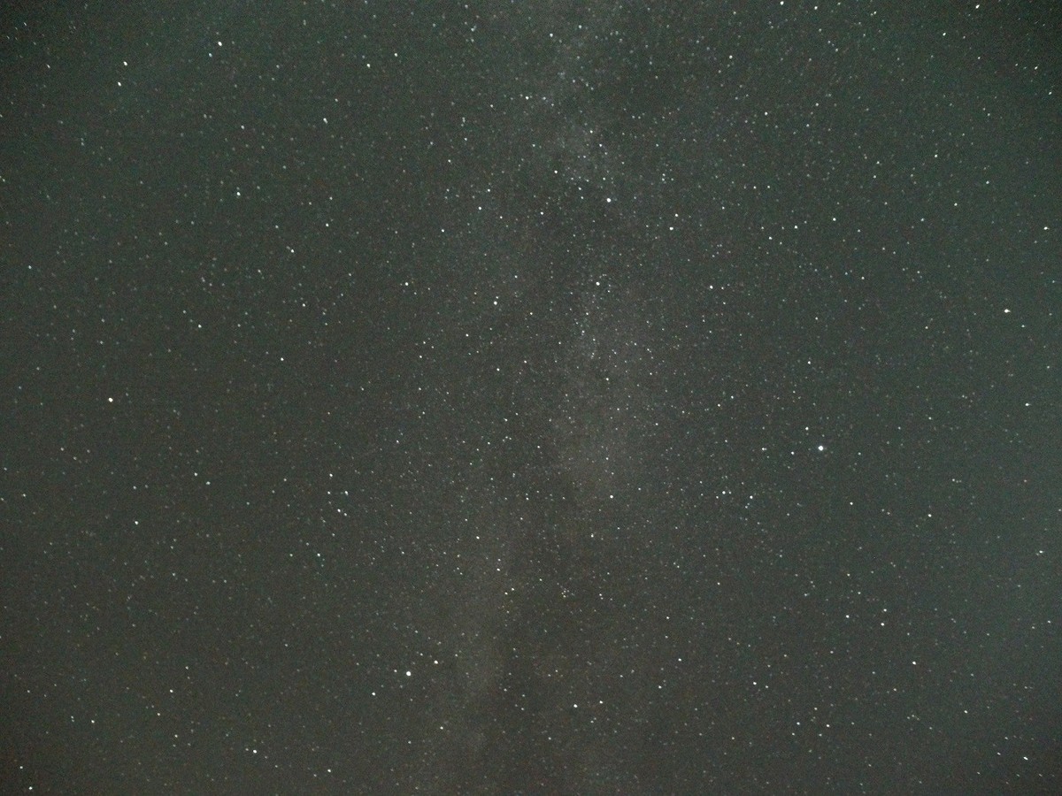 喇叭沟门的银河(没有后处理，和别人拍的差距太大，有经验的请指教)