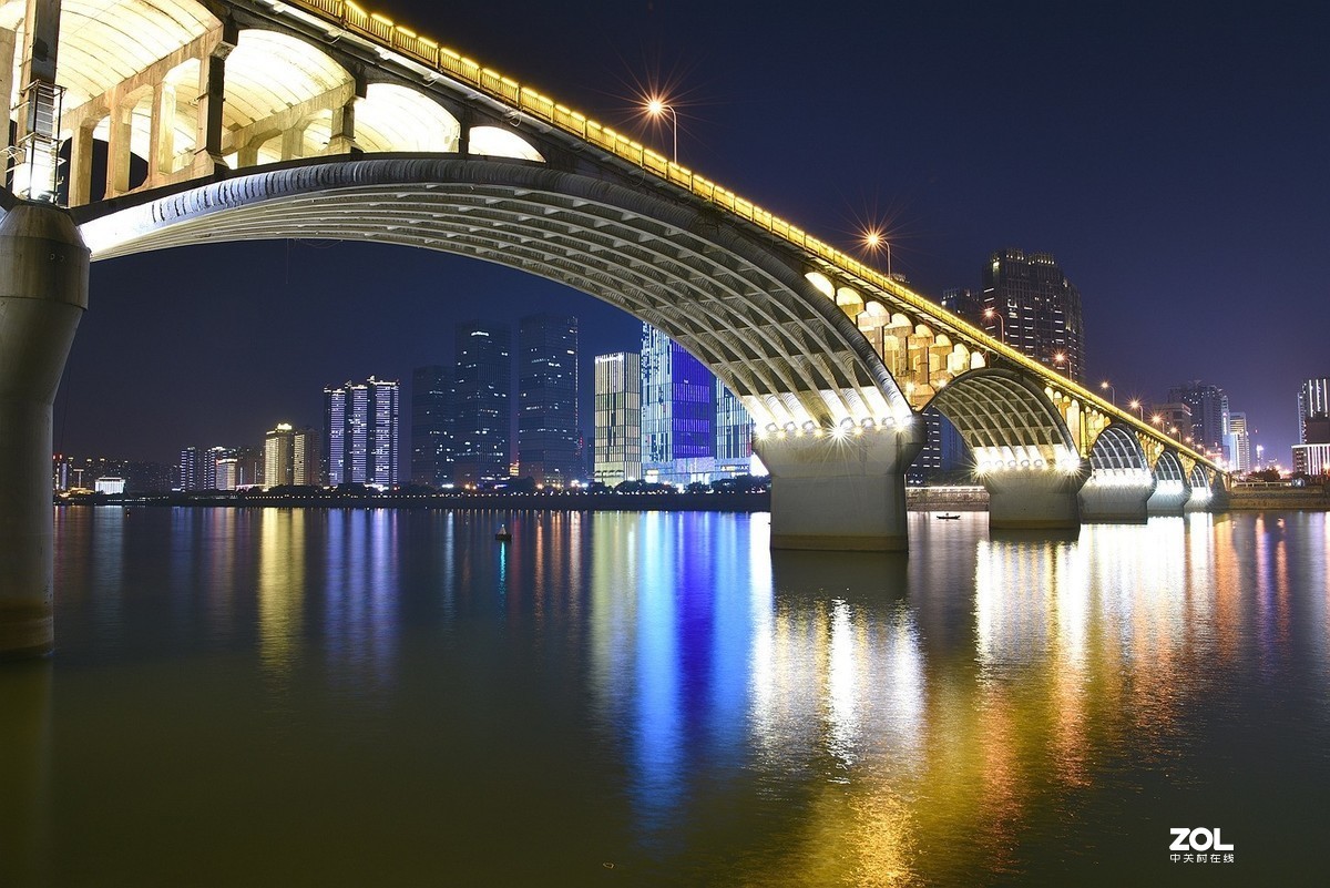 长沙湘江橘子洲大桥壮丽夜景