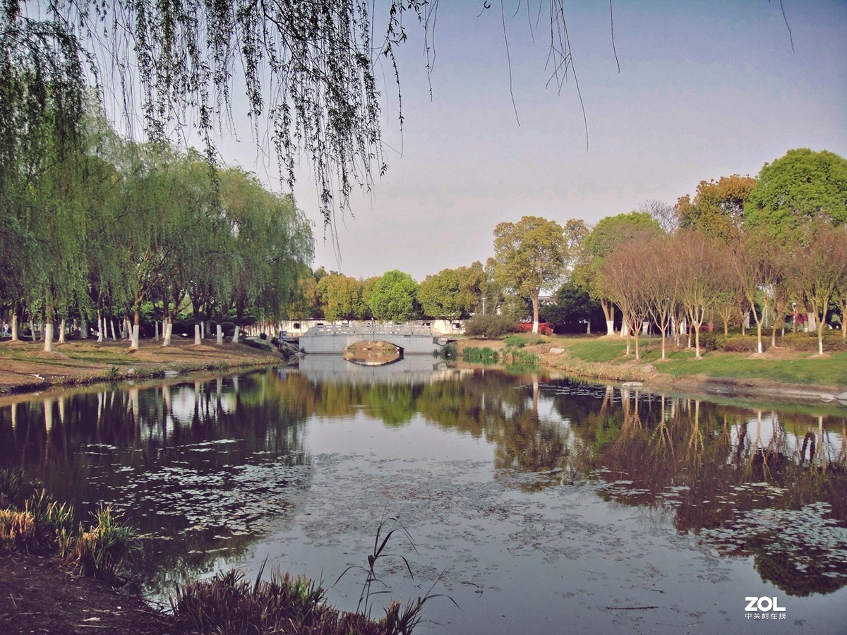 退出器材党，用手机党不屑的卡片老机扫景