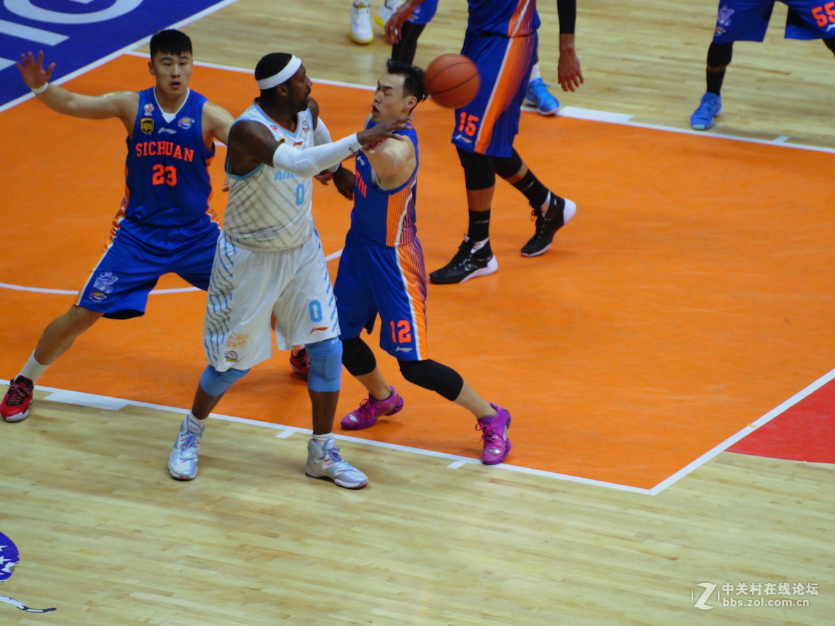 柯达S1拍摄CBA：新疆VS四川