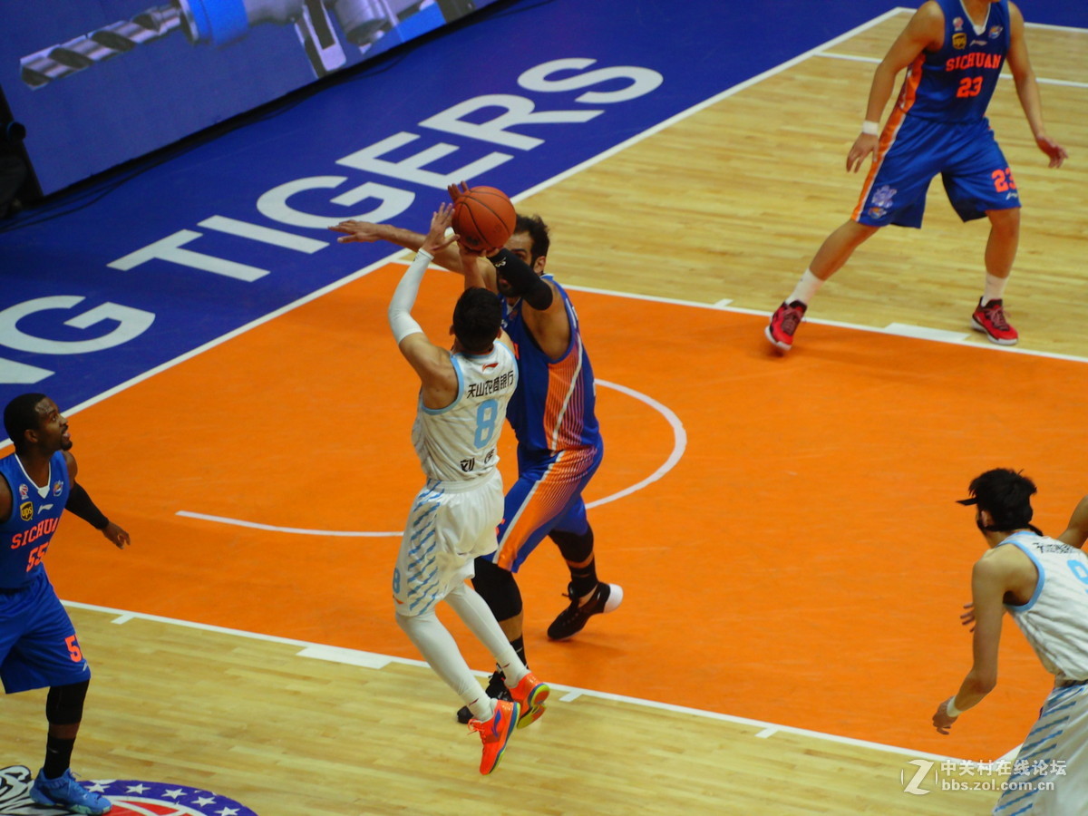 柯达S1拍摄CBA：新疆VS四川